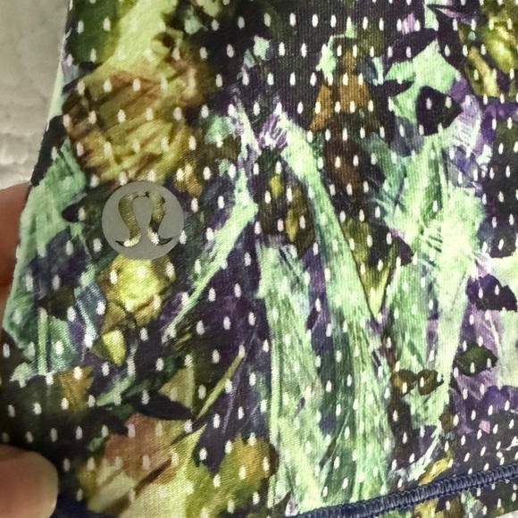 Lululemon dancing warrior tank size xs - Picture 8 of 15